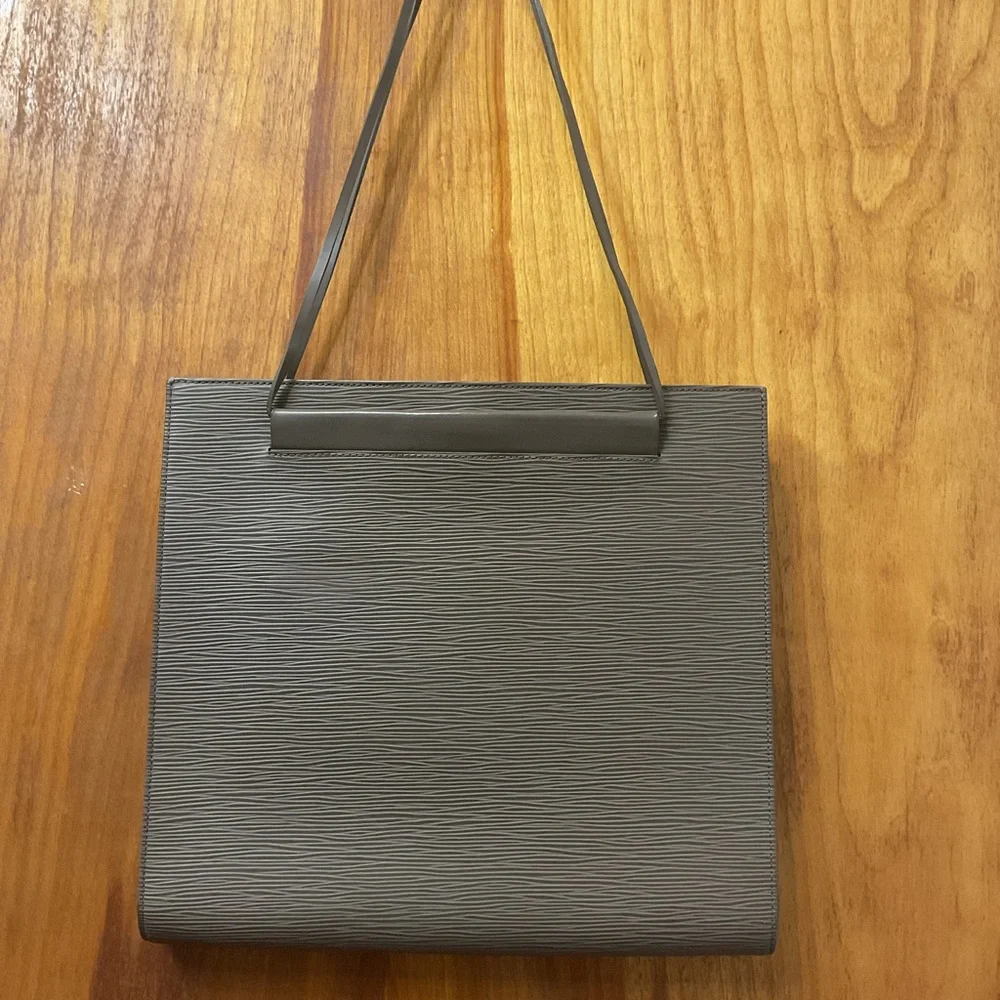 Louis Vuitton St Tropez Handbag - Picture 3 of 10